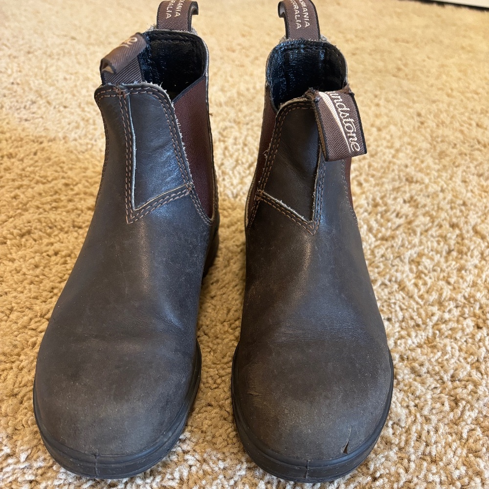 Blundstones